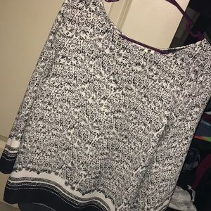 ✨3 for $20 Sale✨Black and white blouse!